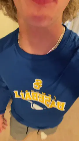 tiktok boy arm swing