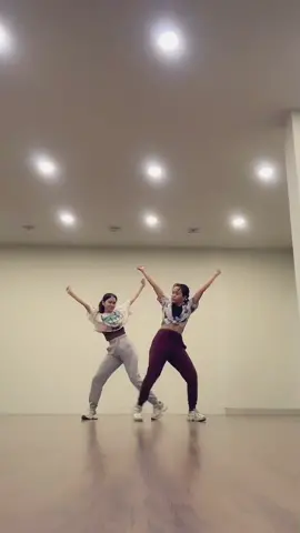 💃🏼💃🏼 with @yr11_ #ripdancechallenge #riplove #riplovefaouzia #faouzia #dance #challenge #fyp