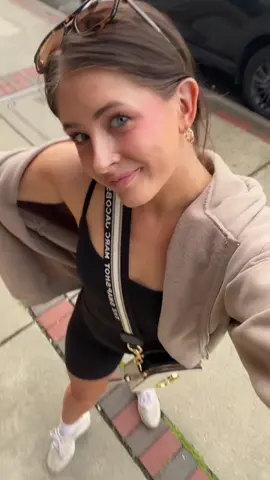 It’s a good day and a good fit :) #ComeDanceWithMe