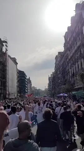 30‘000 Frankfurt-Fans in Barcelona😲 #sge #eintracht #frankfurt #barcelona #europaleague #fans #wow #fussballfans #bluesport #futbol #football #fussball