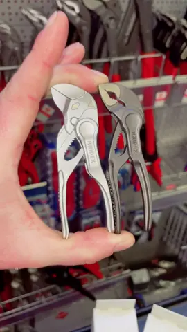 Two little stunners👌🏻Like your small #Tools 🤔 Then welcome to this New set from @knipex_official 🖤 available at #epictools model: 00 20 72 V04. 😎 #knipex #tool #small #mini