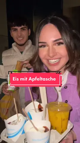Schoko oder Karamelleis? Probiert das mal mit Apfeltasche <3 IG•@memira.x