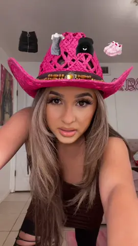 It was all fun and games in the beginning 😩 tiktok is the worst stylist #girls #fyp #outfit #style #foryoupage #relatable