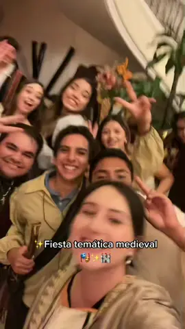 Hicimos una #fiesta con temática #medieval, que opinan?