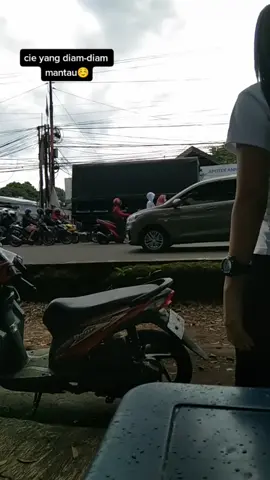 siapa lagi kalo bukan....?