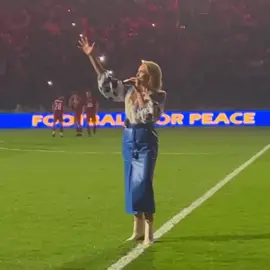 Вчора! Гданьск! Премьера колискової!! На благодійному матчі Шахтар-Лехія! #nowar #nowarinukraine #колисковамелодія #колисковамелодіяукраїни #оляполякова