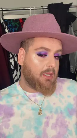 Jumpin! #makeup #beauty #nonbinarypride #nonbinaryhype #nonbinaryartist