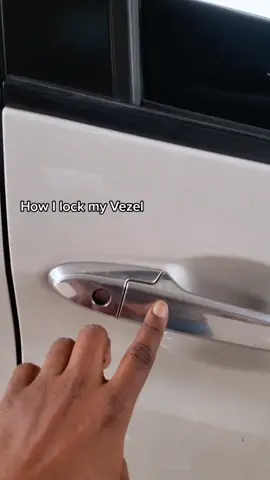 How I lock my Honda Vezel #Honda #vezel #suv #cars