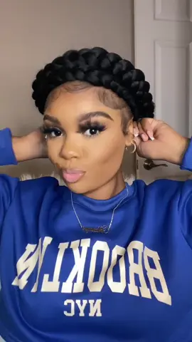 1 pony 2 tails💙 not perfect bc I didn’t want to put heat on my hair but it’s cute for today. #fyp #naturalhair #braidponytails