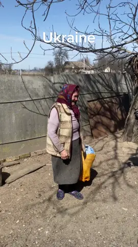 This old grandma who’s home was destroyed by Russian bombing says why are you attacking us we are brothers. #ukraine #ukraine🇺🇦 #russianwarinukraine #kyiv #warzone #grandma