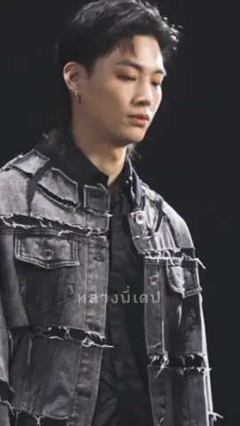 ยืนเฉยๆก็มีเรื่องวุ้ย🤣#หลวงพี่เดฟ #yugyeom #jacksonwang #jayb #got7