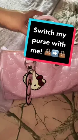 #switchmypursewithme 👜➡️👜💖 #pursetok #whatsinmypurse #hellokitty #apt9 #totebag #fyp #purses #purse #pursecollector #takeaNAIRbreak #CatOnALeash #HPSustainableSounds #switchmybagwithme #pursecheck