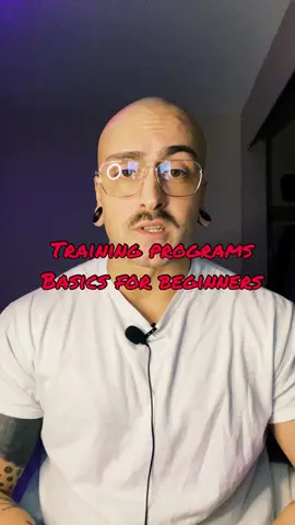 Building a hypertrophy program for beginners #bodybuilding #GymTok #CatOnALeash #hypertrophy #liftingforbeginners