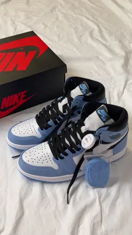 #ad UNBOXING JORDAN 1 UNIVERSITY BLUE🦋🤍 shop your fav sneakers with confidence, verified by experts using eBay’s authenticity guarantee! @eBay Australia #ebayau #jordan1 #sneakers #jordan1unboxing #jordan1universityblue #foryou #fyp #aesthetic #fypシ #StreetFashion