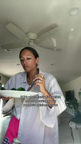 Do you boo , summers coming 🍑#funnytiktok #whocares #selfloveclub