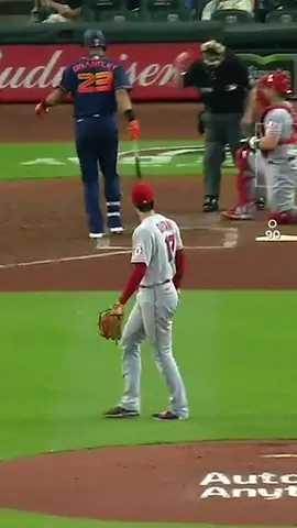 Ohtani was taken aback 😂 #shoheiohtani #MLB #baseball