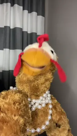 #stitch with @_izzyj oh yeah #MrsChickers agrees & doesn’t at the same time. #ketchup