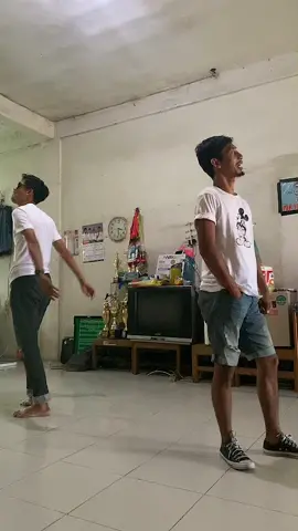 klo kata org “wajar masi muda masi mencari jati diri”