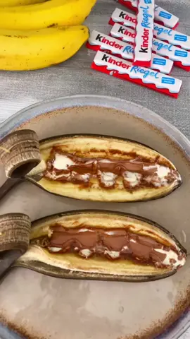 Banana barbecue or oven snack with kinder chocolate #banana #barbecue #chocolate #foodtiktok