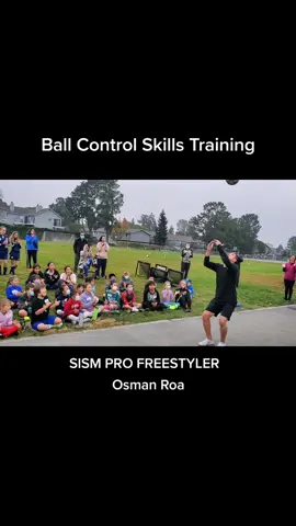 Bringing out the Soccer In Slow Motion professional Freestylers for a skills training. @osmanroa 🇨🇴 #CVSJ #FreestyleSoccer #SoccerSkills #SoccerLife #SkillsTraining #SISM