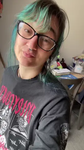 Giveaway once I get to 1000! I would really like to be able to go live during my work ☺️ #tree #wiretree #giveaway #adhdart #adhdartist #adhdmom