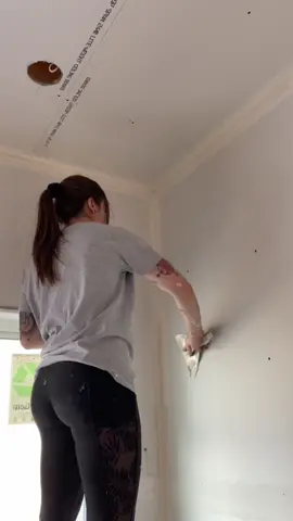 Some more screw spottin’ no joints were prefilled in the making of this video. #drywall #finisher #fypシ #screw