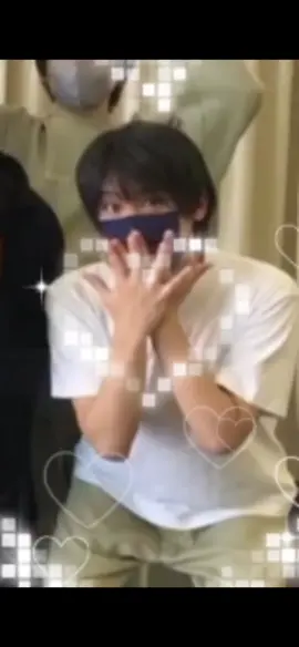 『4月22日』手で表して俺の誕生日🙊🎂💓ってしてるのかわいい。最後もかわいい。(？)  #當間琉巧 #當間琉巧誕生祭 #Lilかんさい #當間琉巧の魅力を知らせたい #尖り #ぼくらのサバイバルウォーズ #ぼくサバ