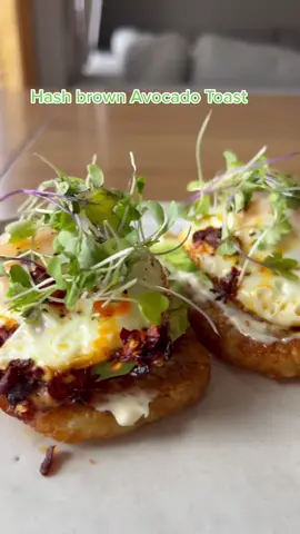 breakfast is now on a whole other level 🔥🔥🔥 #hashbrowns #hashbrownavocadotoast #breakfast #brekkie #brunch #food #Foodie #cook #cooking #avocado #TalkingTree