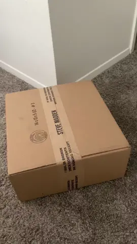 Thank you @stevemadden  for such perfection #asmropeningapackage #stevemaddenshoes #backtoworkafterlockdown #Lifestyle