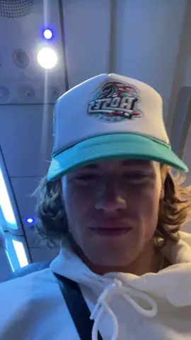 Throwback to when I was on a plane and the dog sitting next to me reminded me of norm so I cried the whole flight