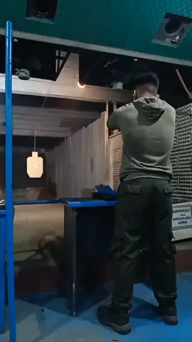Naubusan pa ng bala hahaha, trigger happy ka boy? 😂 #firingrange