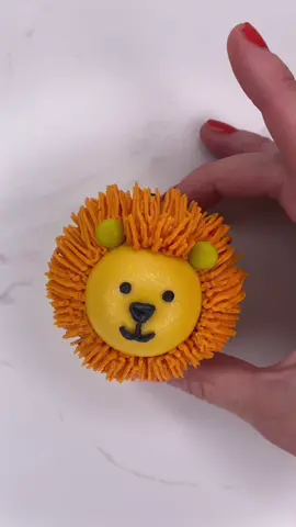 Reply to @yepitsmestella  It’s a??…… 🦁 #cupcake #cupcakes #animalcupcake #lion #cupcakesoftiktok #cakeart