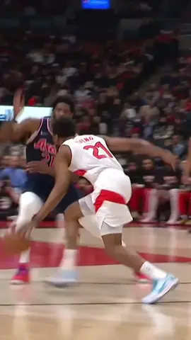 Whoops, we must’ve forgotten to sweep there… 🧹😅 #NBA #RaptorsWin #RapsIn7