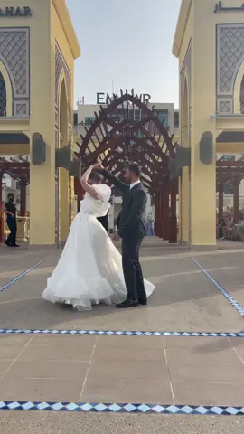 fairytale wedding at burj khalifa #dubai#burjkhalifa#wedding#bride#barbie12dancingprincesses#saudi#khobar#bahrain#qatar#kuwait