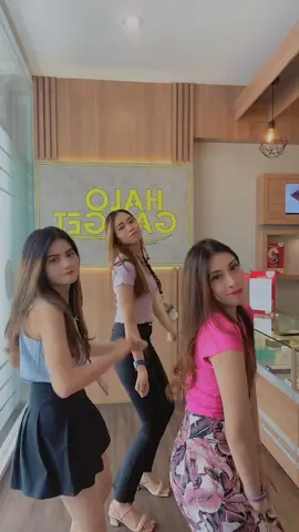 #NgabuburitGaya #WouldYouLoveYou #serunyamembaca #halogadgetgirls #fyp #ViralDiTiktok