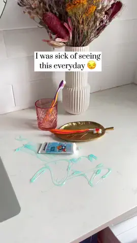 😅 I couldn’t go another day with this mess. 🪥 Product linked in bio #amazonfinds #homehackswithcarolina #bathroomfinds #homehacks #cleaninghacks #cleaningtips