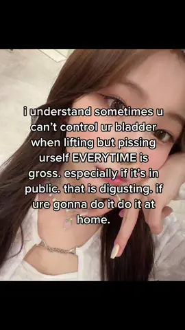 y’all seen that one woman 😭 #deadlifting #dontpeeonthefloorusethecomodor