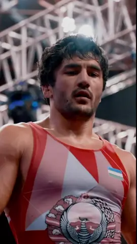 Ikhtiyor NAVRUZOV 🇺🇿 hits the double throw 🔥🔥#WrestleUlaanbaatar