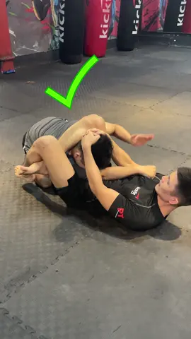 Kỹ thuật Triangle choke #kickfitsportvn #vothuat #roadtoseagames #nhatkythethao