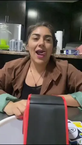#amigos #uno #unoattack #caras #reaccion #diversion #risa #chistoso #bloopers #camaralenta