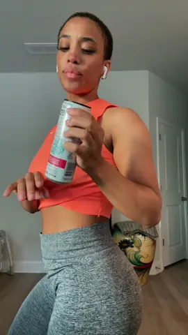 Haven’t found a pre workout I like yet, so Celsius will always be my go too!#CELSIUSLiveFit #CELSIUSAmbassador  @CelsiusOfficial