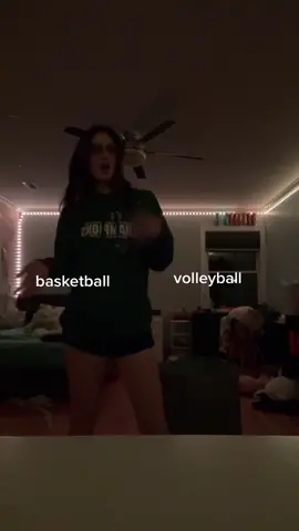 Idk man😨😨😨 #volleyball #basketball #lgbtq #fypシ #schoolsports