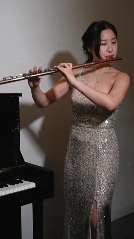 The sad flute sounds with so many emotions #Melody #Nature  #musicinstrumental  #MelodyofLife   #xuhuongTiktok  #Tiktok   #Flute