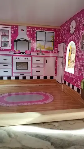 Pizza & Soda for merienda 😄 #lifewithkids #momlife #fyptoys #barbieaccessories #fyp #toys #miniatures #chelsea #barbie #mattel #dollhouse #dollhouseminiatures #dollhouseaccessories #fypdolls #miniaturefood