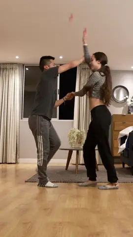 On2 practice with @laurahaguirre #salsadancing #salsacaleña #salsacolombia #on2 #mambo