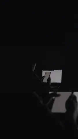 duduk di depan leptop aja males apa lagi ngejar kamu:v#SerunyaRamadan