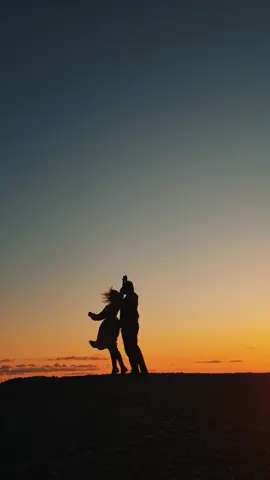 #fyp #fypシ #foryou #foryoupage #skandi #scandinavian #dance #evening #dancing #sunset #romantic #aesthetic #romance  #shadow #dance #dancing #sunset #couple #mood #vibes #minimalist #aestetiktok #moodytiktok #moody #mood #inspo