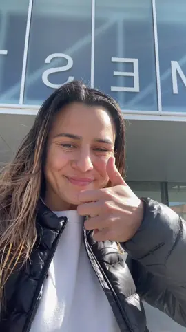 Should I do more daily vlogs? 🤩💙 #swimtok #Vlog