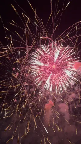 Parete, Italy🇮🇹 Di Maria SS Della Rotonda 2022🎆 #fireworks #feuerwerk #vuurwerk #videooftheday #viral #crafts #perfection #amazing #fantastic #wow #damn #crazy #like #instagram #extreme #holiday #follow #italy #italia