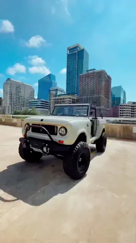 I  really liked this one I just want to take it to the beach 🌊🏄🏽‍♀️ #scout800 #carshoot #photography #austintx